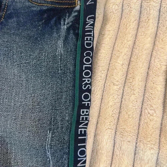 NWT - United Colors of Benetton - infant/baby denim jeans. Size 12 months - Picture 3 of 6